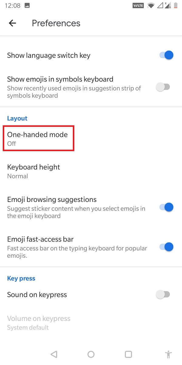 Desde 'Diseño', seleccione 'Modo de una mano'.  |  Cómo cambiar el tamaño del teclado en un teléfono Android