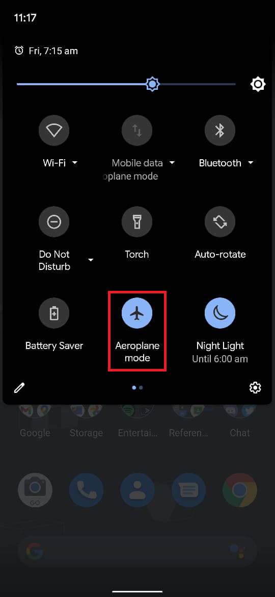 Toque la opción 'Modo avión' para desactivarlo.  |  Arreglar el teléfono Android no puede hacer o recibir llamadas
