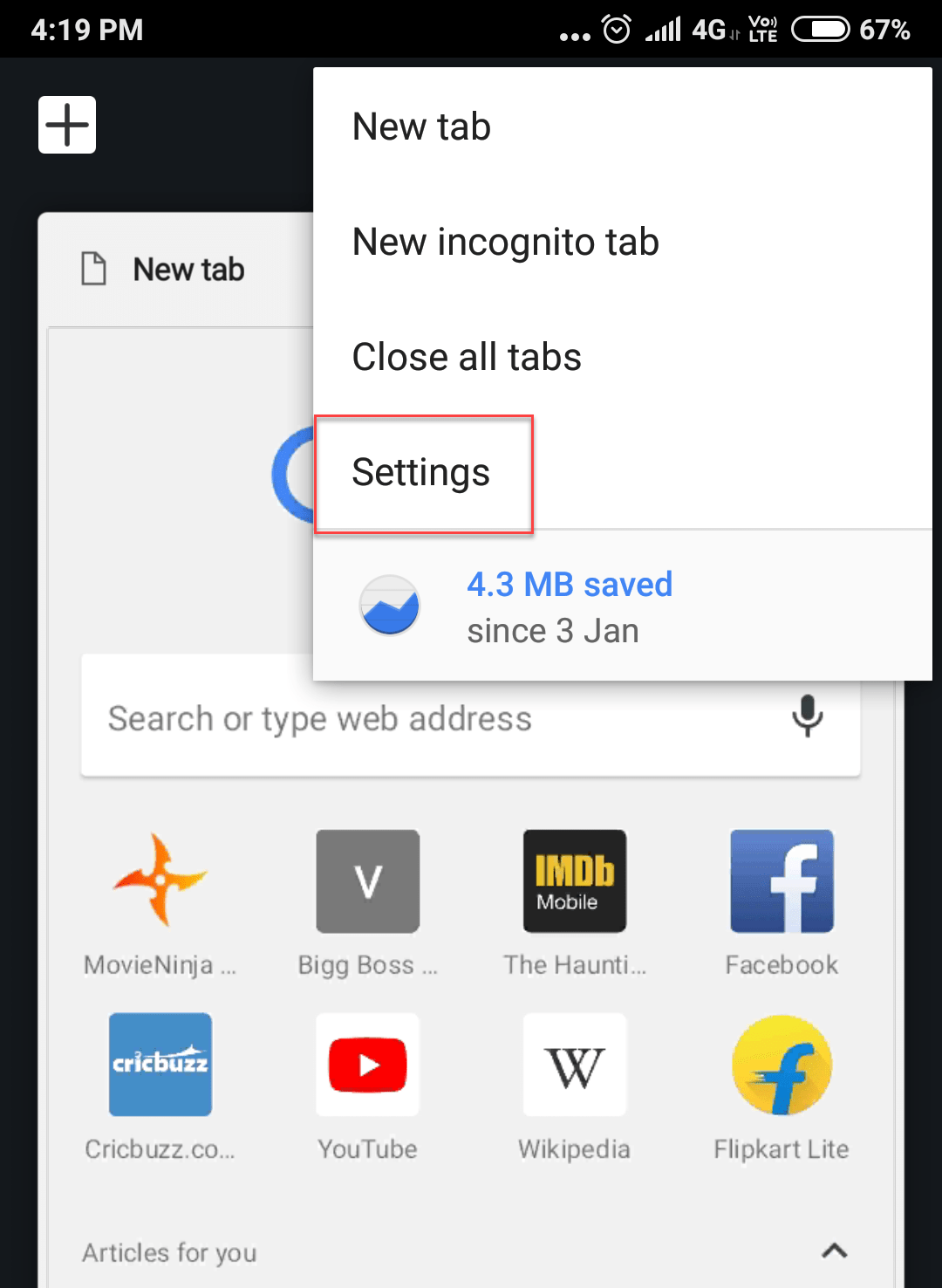 Haga clic en tres puntos para abrir el menú de Chrome y seleccione Configuración
