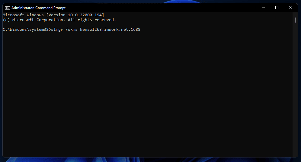 El comando slmgr /skms cambia el color de la barra de tareas en Windows 11